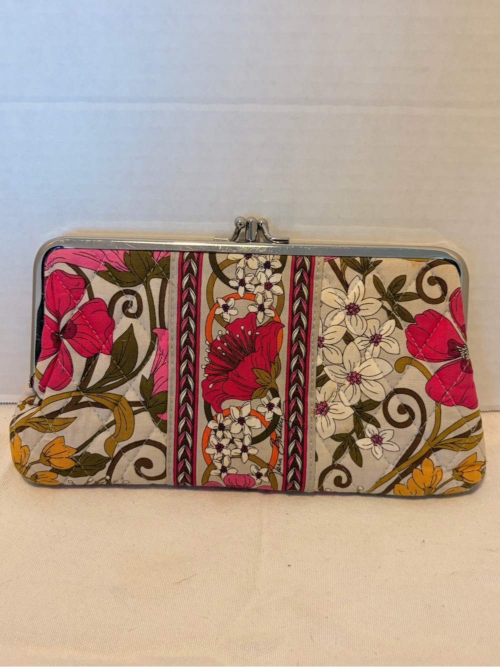 Vera Bradley Quilted Floral Kiss-Lock Clutch Wallet in Pink & White